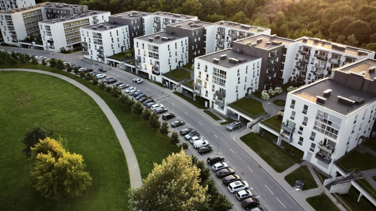 Compact Apartment for Professionals