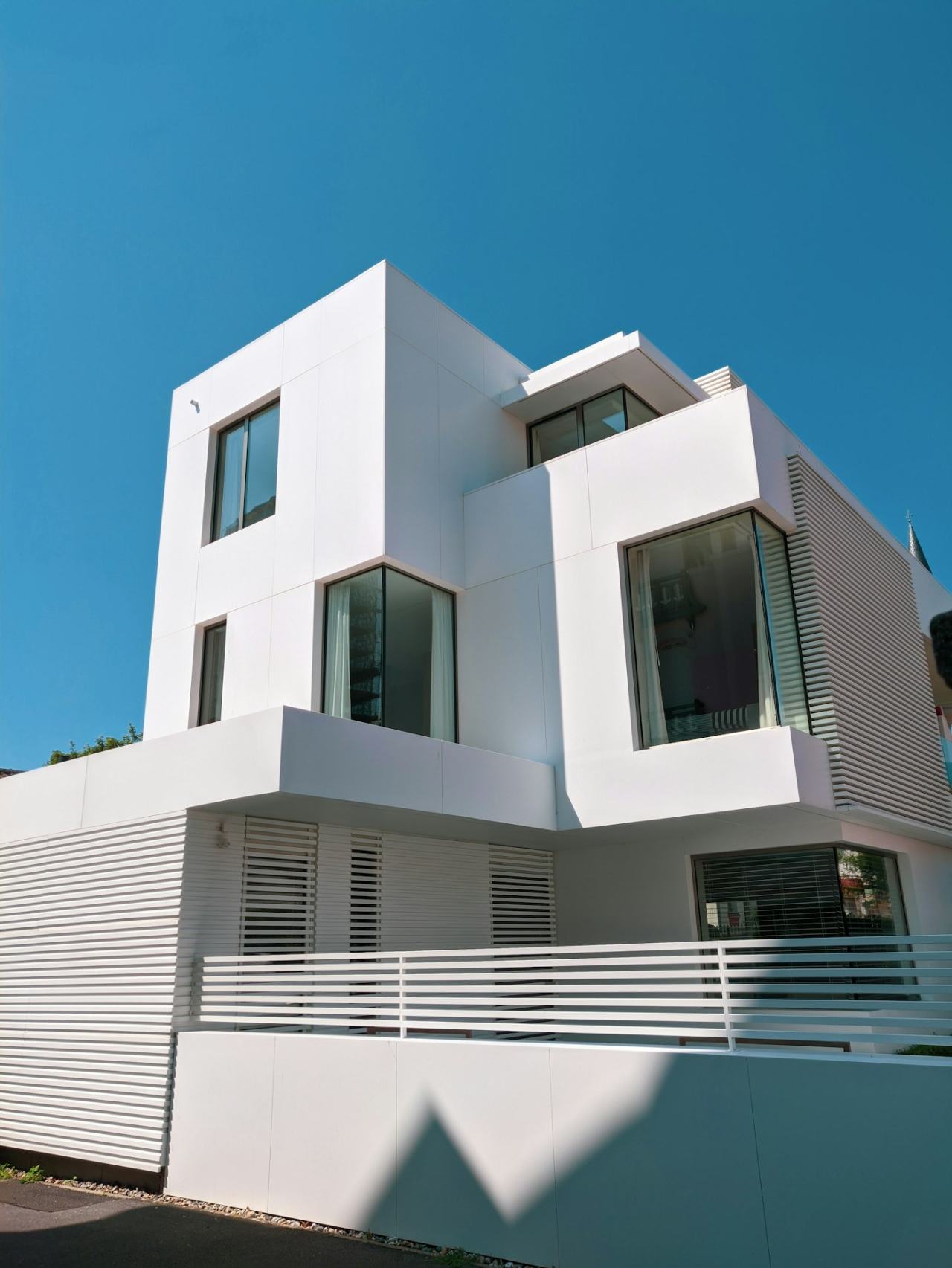 White Duplex Near Gulshan Lake